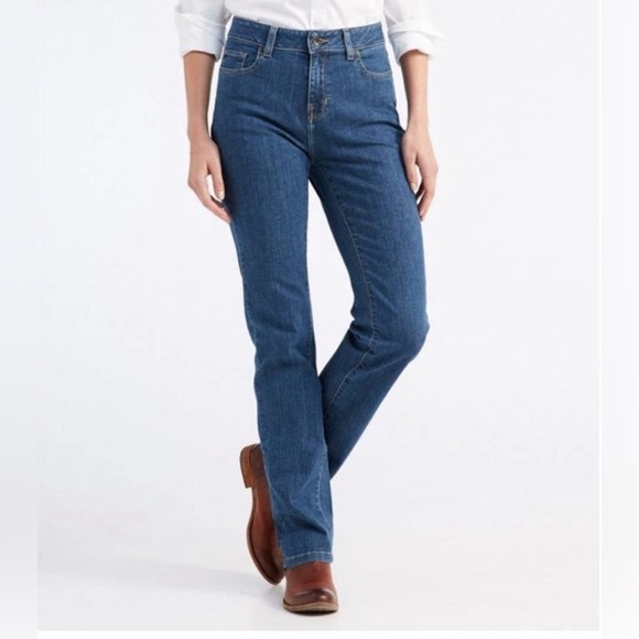 L.L. Bean Denim - L.L. Bean Women's Straight Leg Classic Fit Blue Jeans